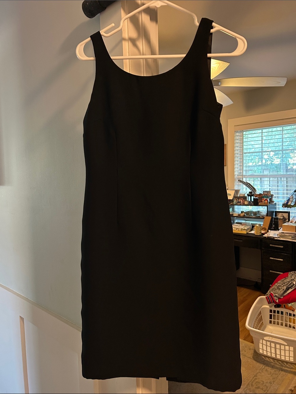 Jessica Howard Black Sleeveless Mini Shift Dress